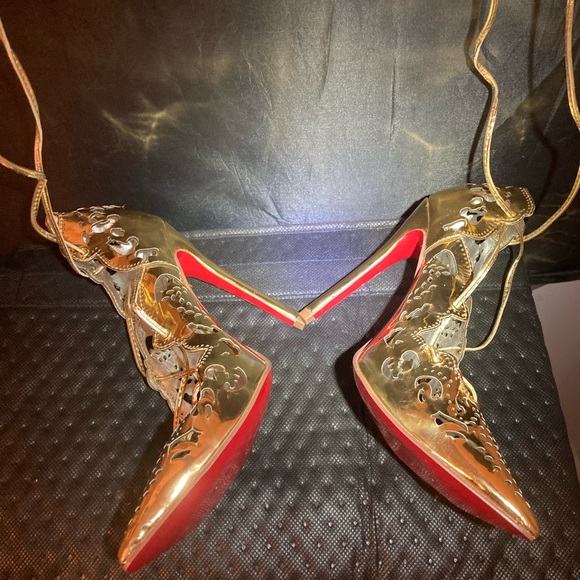 Christian  Louboutin Impera - Picture 2 of 7